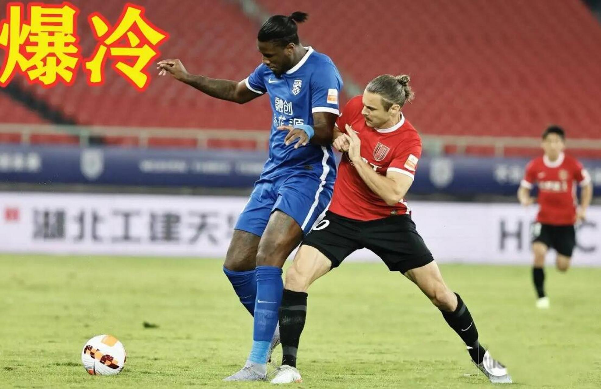 关于西亚卡姆爆冷击败加拿大队,高光表现引爆全场!的信息 关于西亚卡姆爆冷击败加拿大队,高光表现引爆全场!的信息